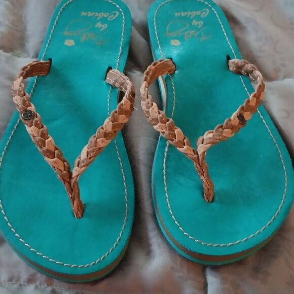 Bethany by Cobian Flip Flops - Picture 3 of 4